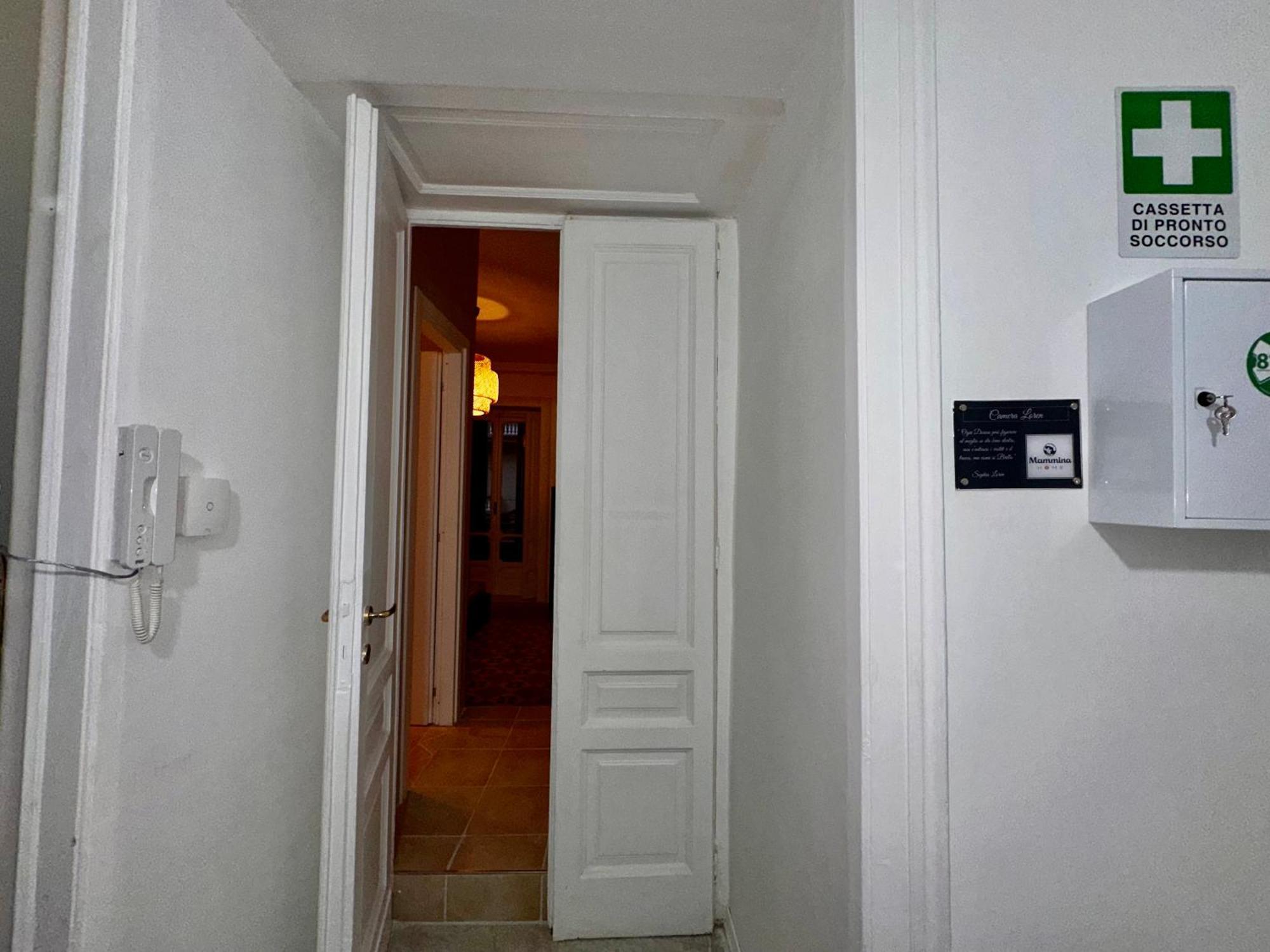 Mammina Home Naples Exterior photo